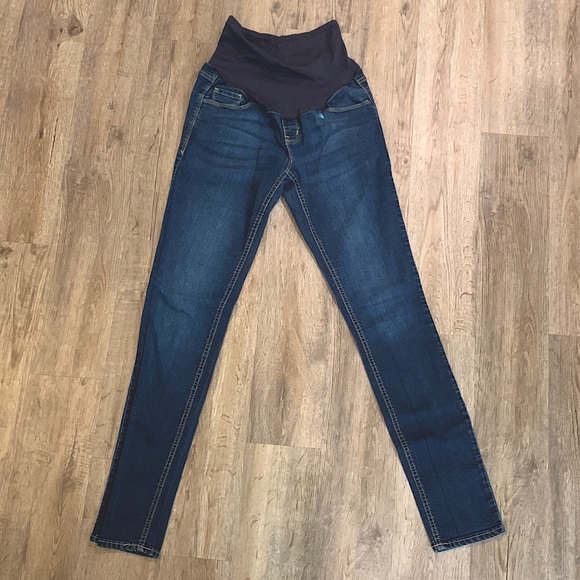 Old Navy Maternity Skinny Jeans size 6 Long - Picture 1 of 4